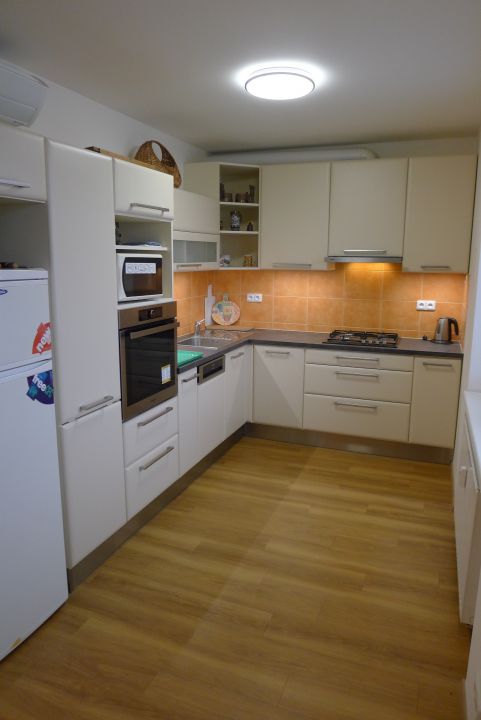 Pronájem bytu 2+kk, 57m², plně zařízený, Praha 10 – Vršovice